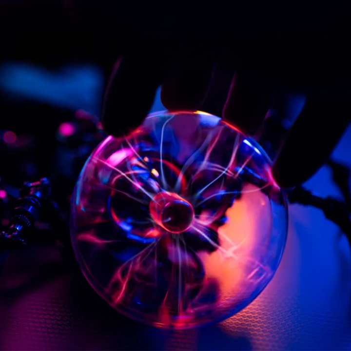 Plasma Spider™ – Cyberpunk 3D Metal Puzzle Kit with Plasma Lamp