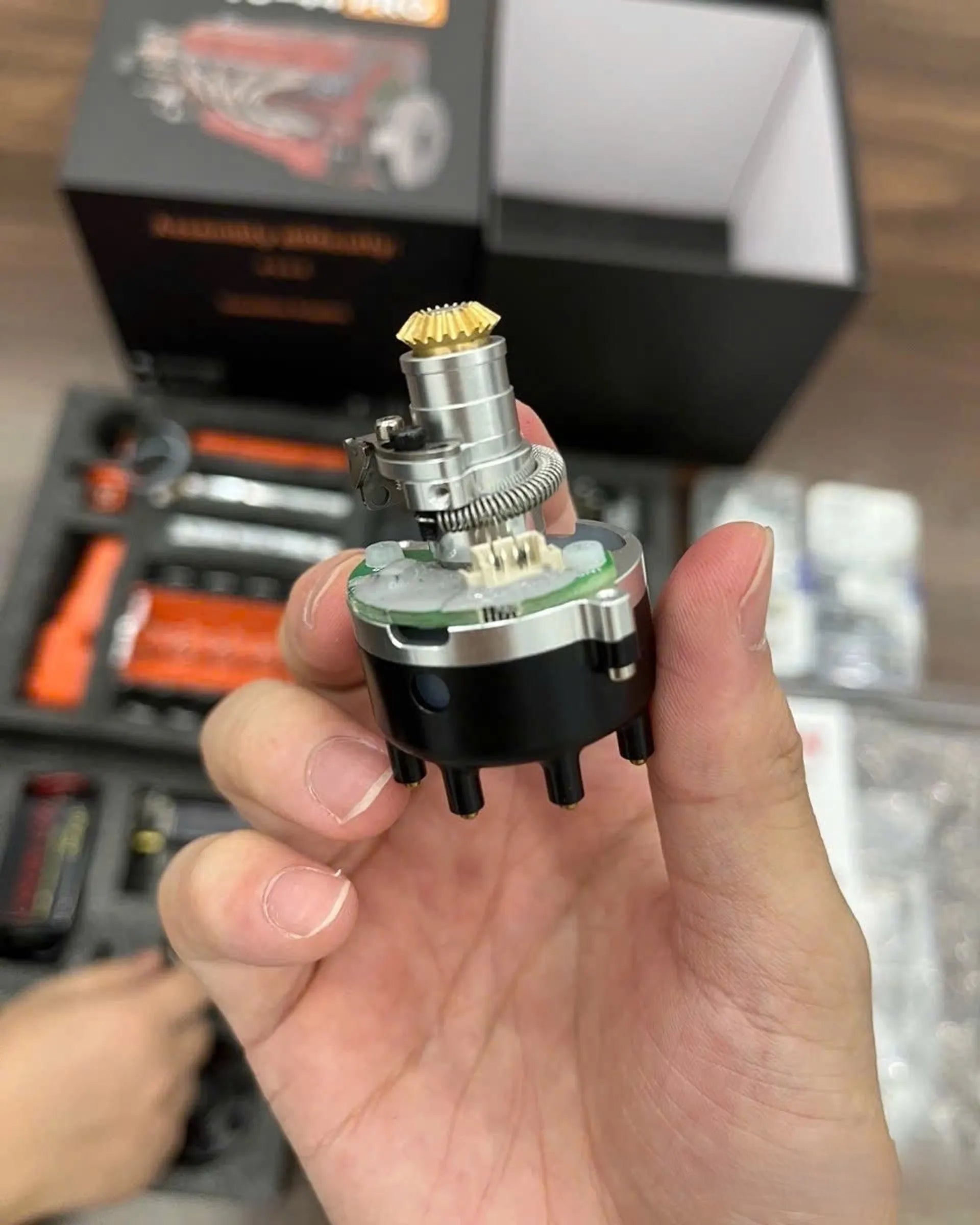 Gasoline OHV V8 Small - Block Engine Model Kits