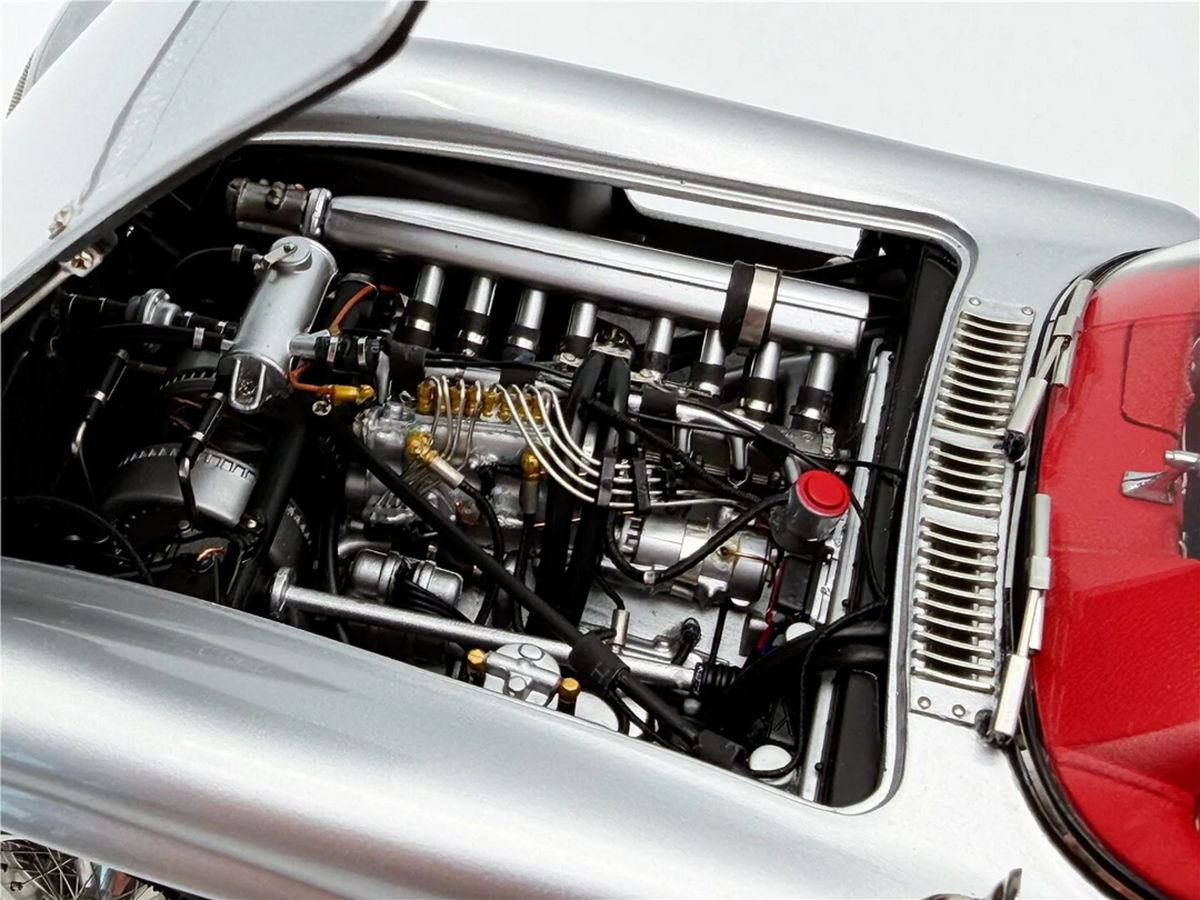 Limited Edition CMC Mercedes-Benz 300 SLR (1955) — Red Interior Collector’s Edition