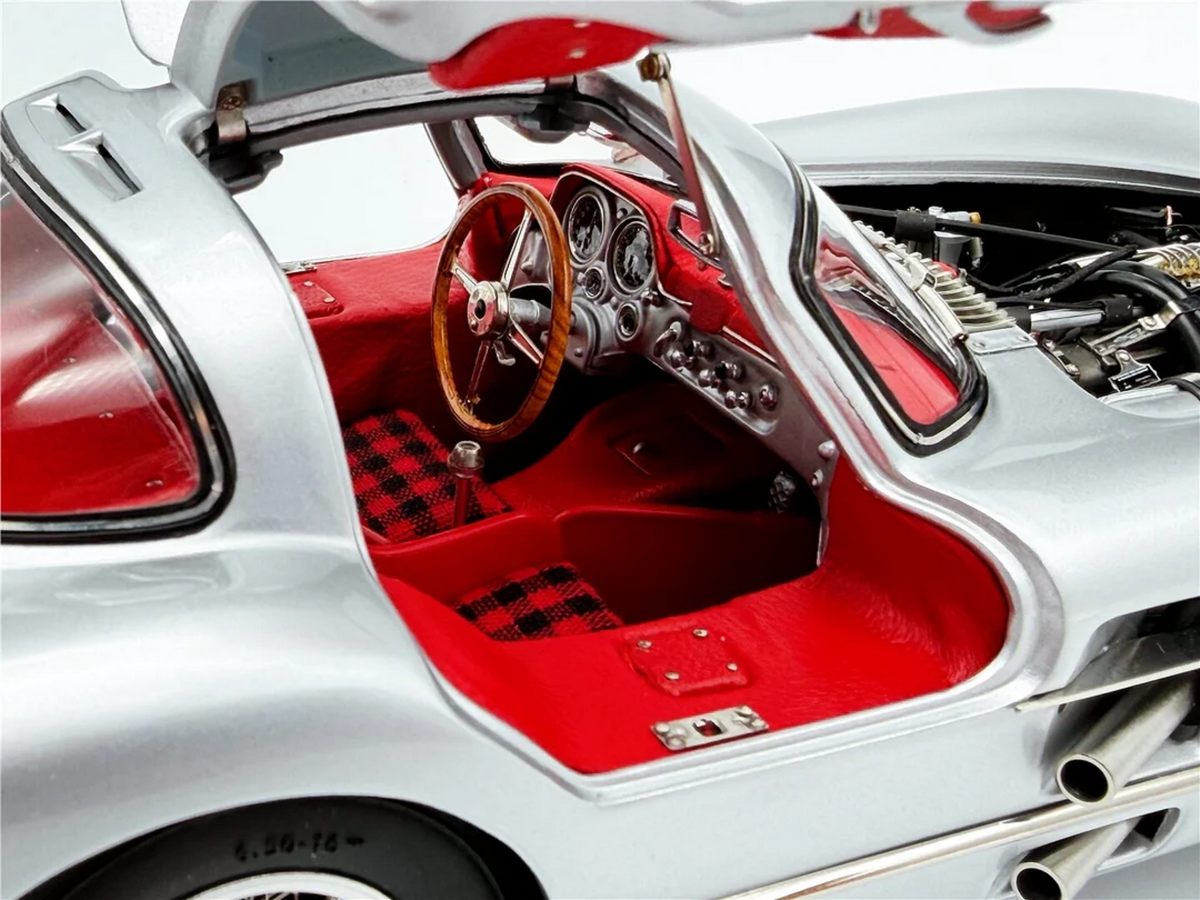 Limited Edition CMC Mercedes-Benz 300 SLR (1955) — Red Interior Collector’s Edition