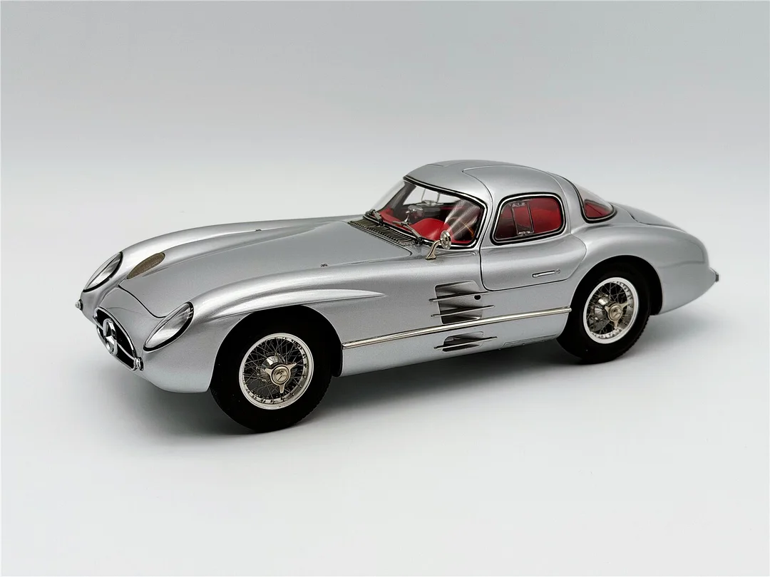 Limited Edition CMC Mercedes-Benz 300 SLR (1955) — Red Interior Collector’s Edition