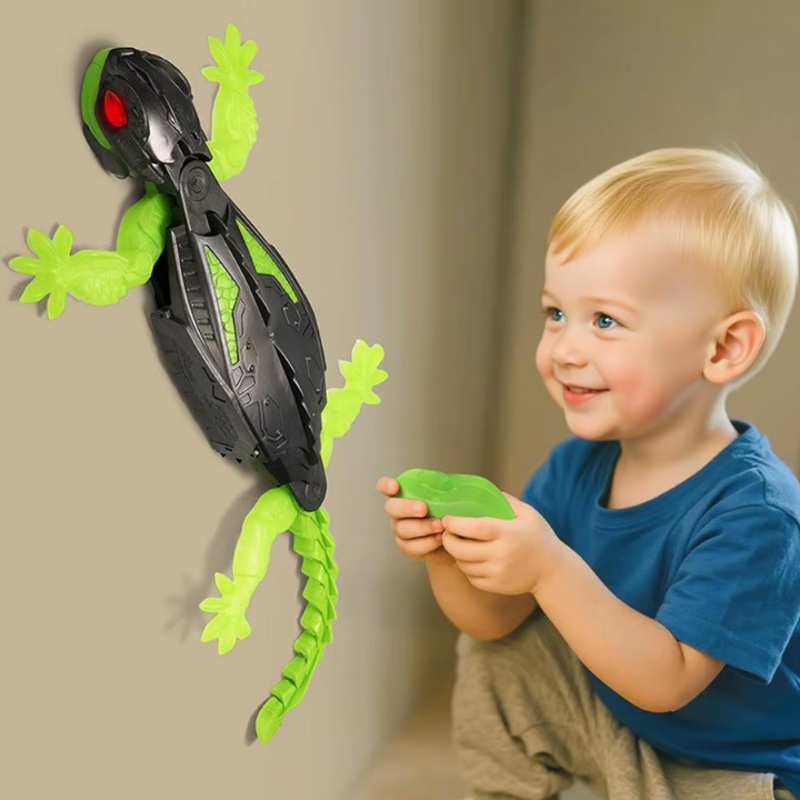 Hyper-realistic lizard robot