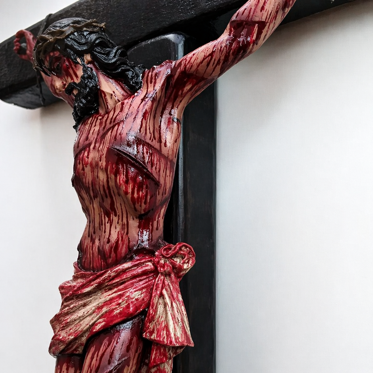 Handmade - Realistic Crucifix Christ